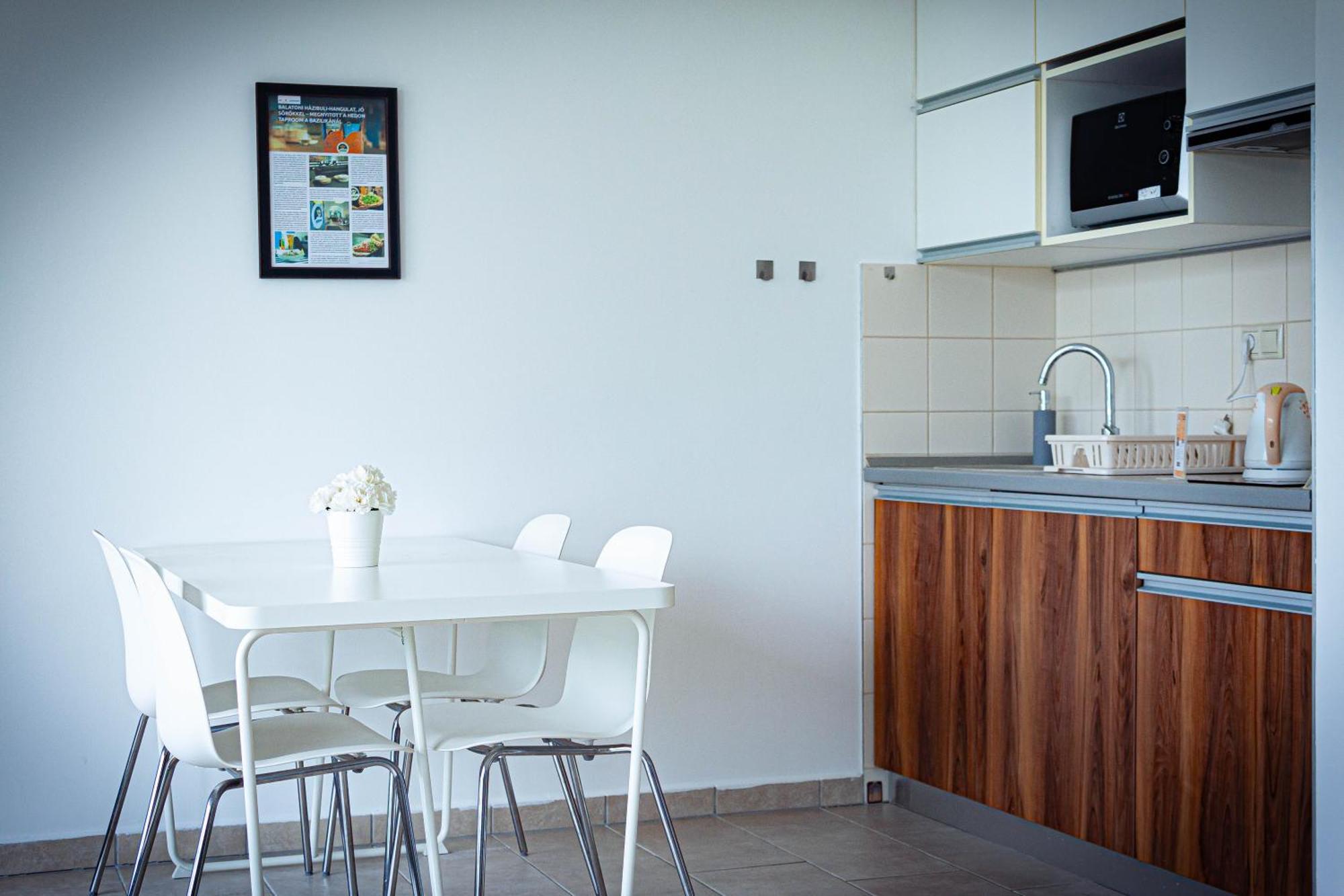 Hedon Brewing Niko Apartment - 200 Meter To The Beach Balatonvilágos Exterior foto